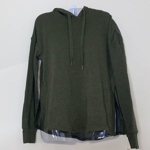 Star Above Green Pullover Pajama Top-XS